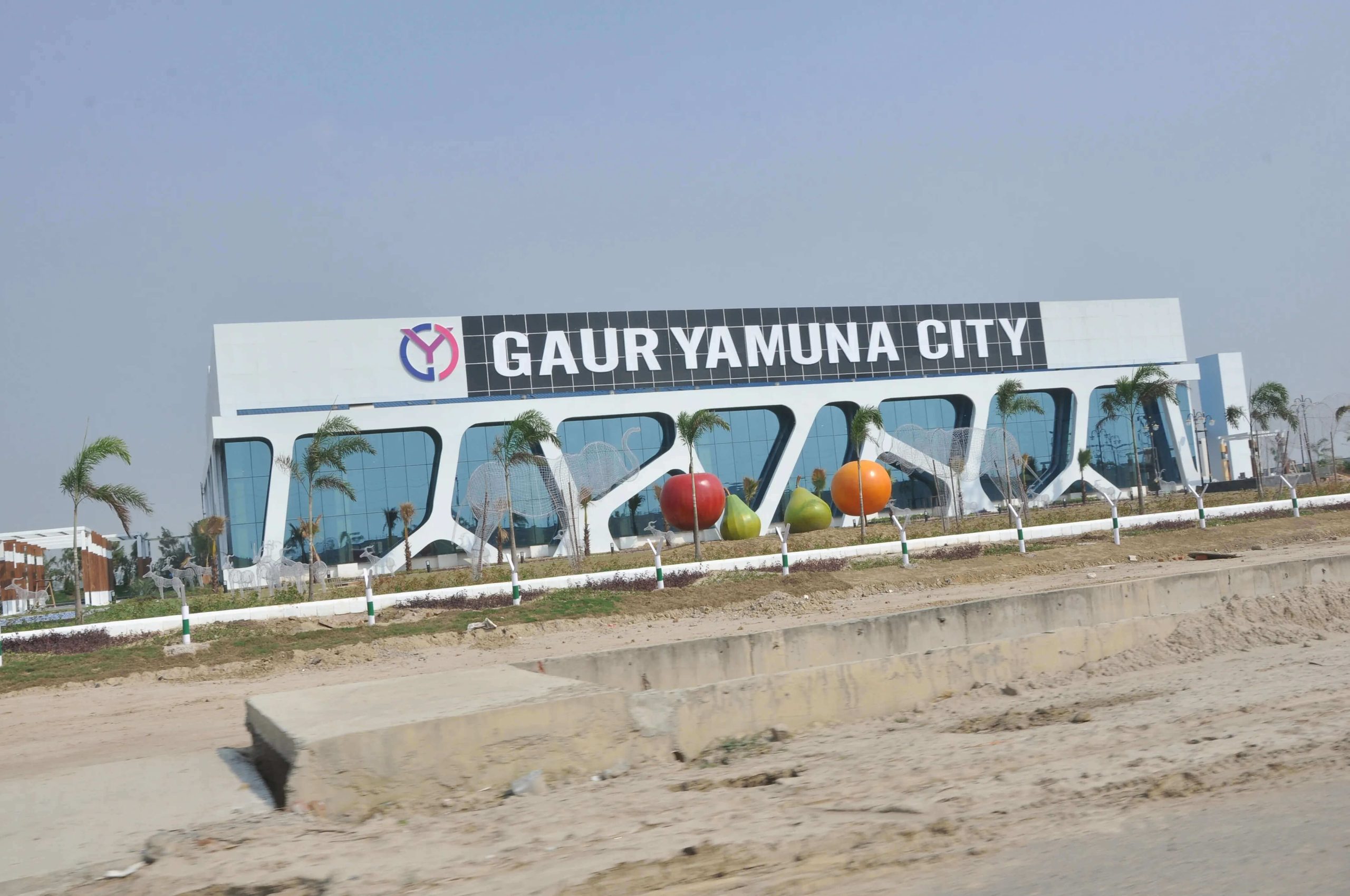 Gaur-Yamuna-City-is-a-Prime-Location-for-Real-Estate-Investment-scaled-3 Gaur Yamuna city Project